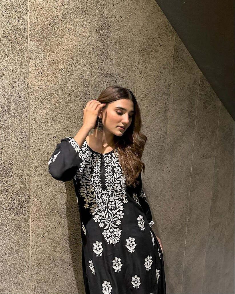 1 Pcs Women's Stitched Linen Chikankari Embroidered Kurta - Bold Beautiful